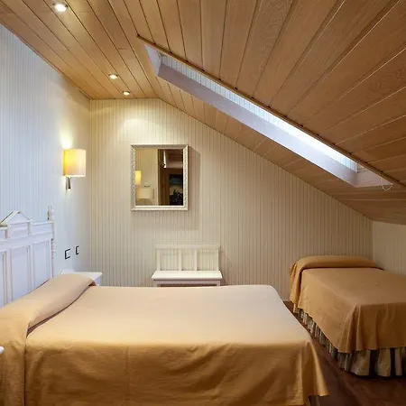 Azofra Hotel