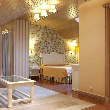 Azofra Hotel 3*