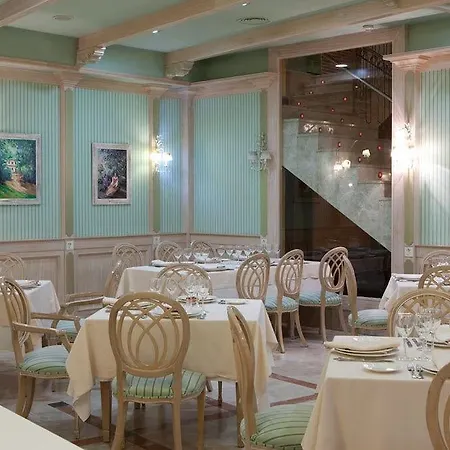 Hotel Azofra