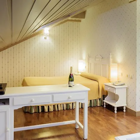 Hotel Azofra